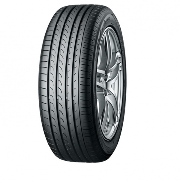 Yokohama BluEarth RV-02 235/50 R18 97V