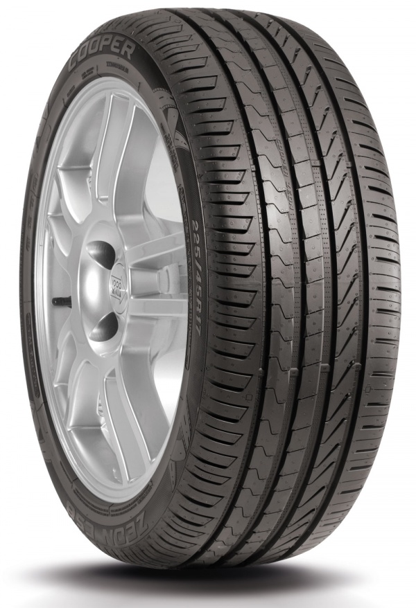 Cooper Zeon CS8 245/40 R17 91Y